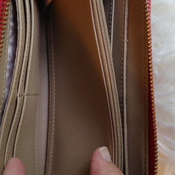 💚LARGE DKNY LEATHER WALLET - Picture 9 of 14